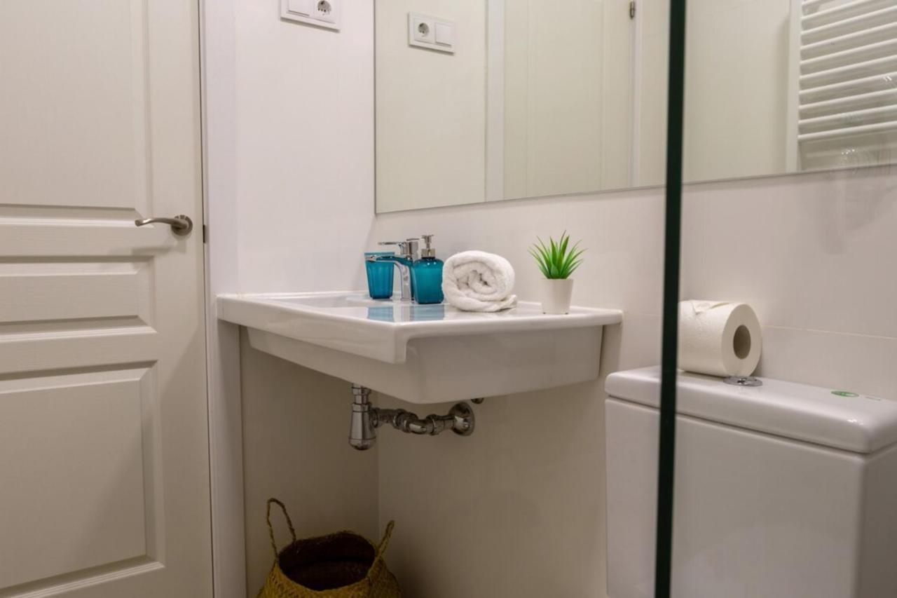 מדריד Cosy 2 Bedroom Apartment In Chamberi מראה חיצוני תמונה